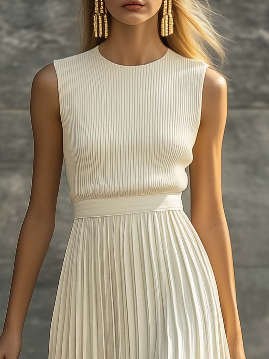 Elise | Sleeveless Pleated Maxi Dress in Soft Cream