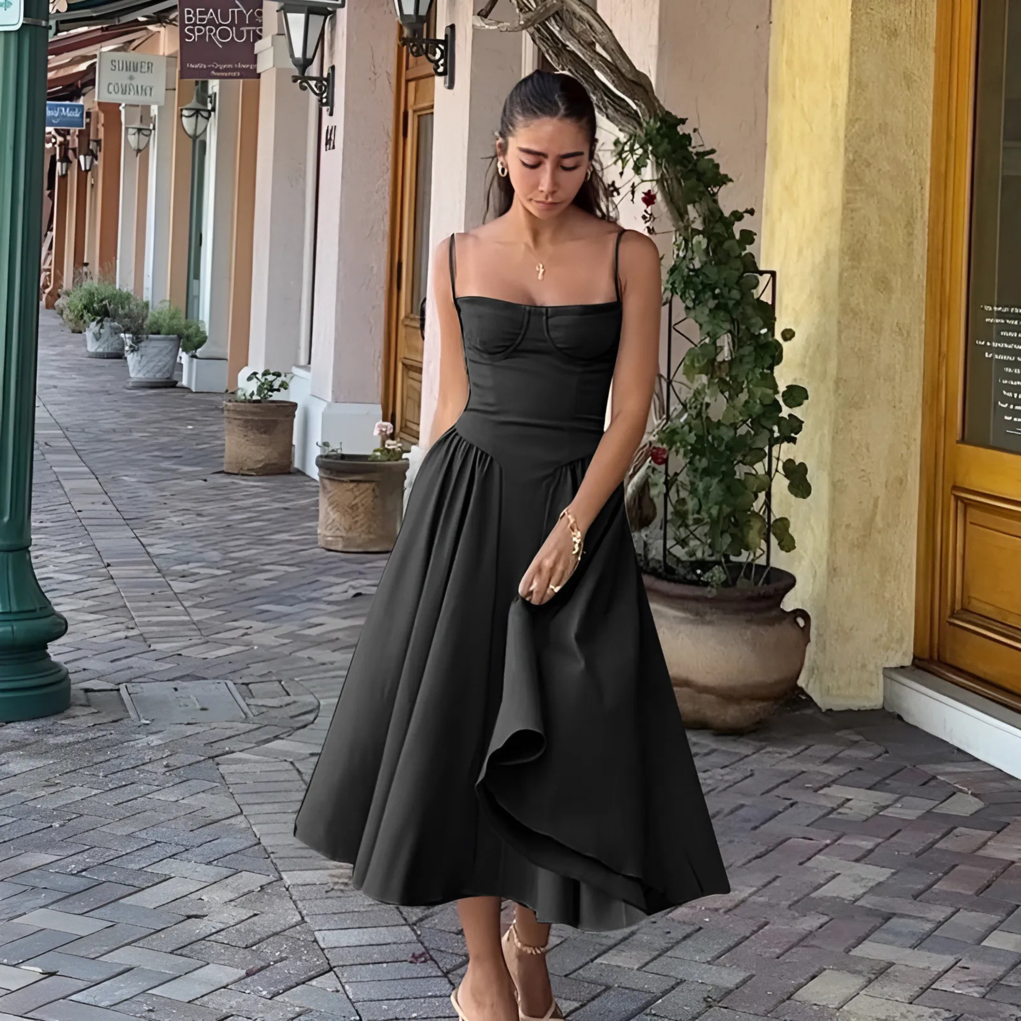 TRENTA™ - Chic Spaghetti Strap Bodycon Midi Dress