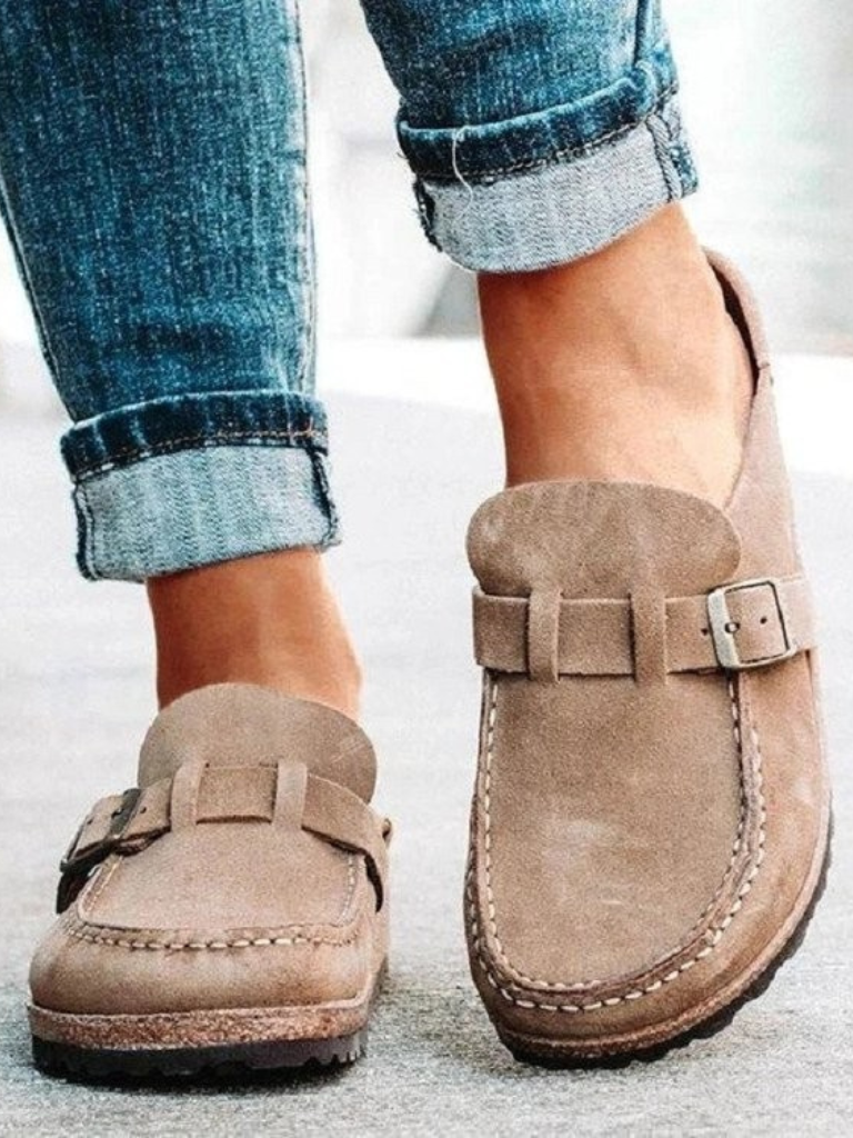 Selene | Elegant Suede Buckle Loafers