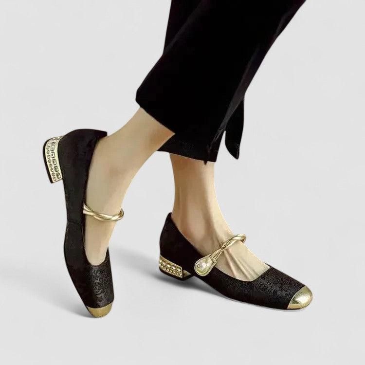 Evelisse | Vintage Mary Jane Ballet Flats