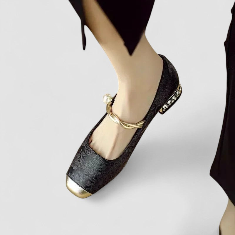 Evelisse | Vintage Mary Jane Ballet Flats