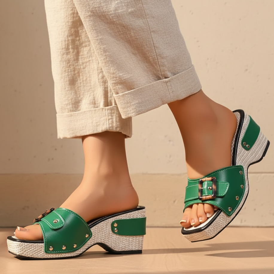 Calindra | Buckle Strap Platform Slide Sandals
