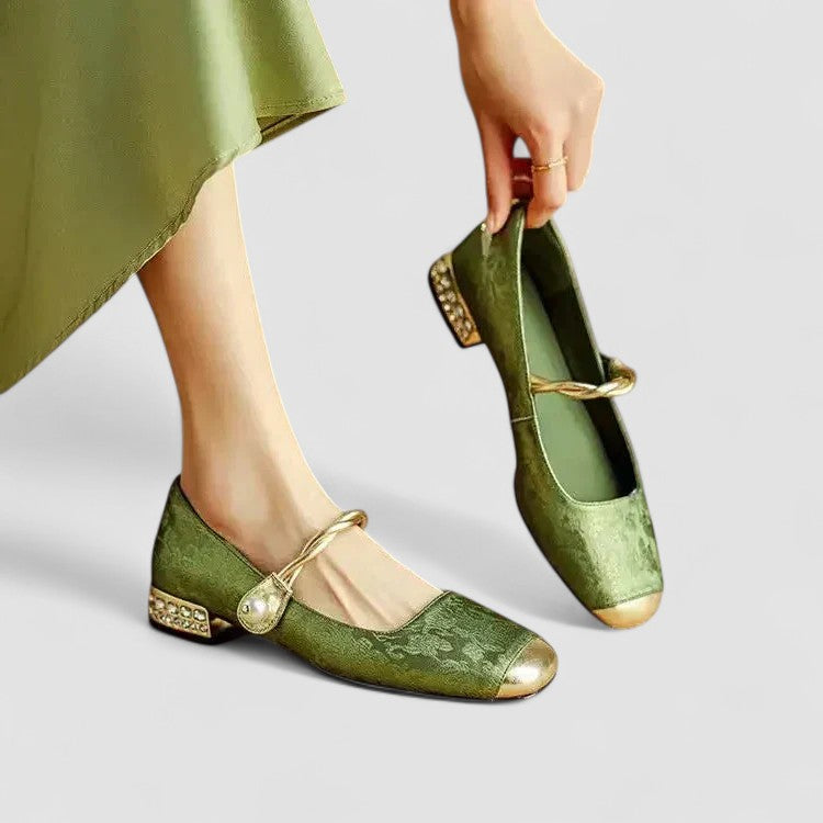 Evelisse | Vintage Mary Jane Ballet Flats