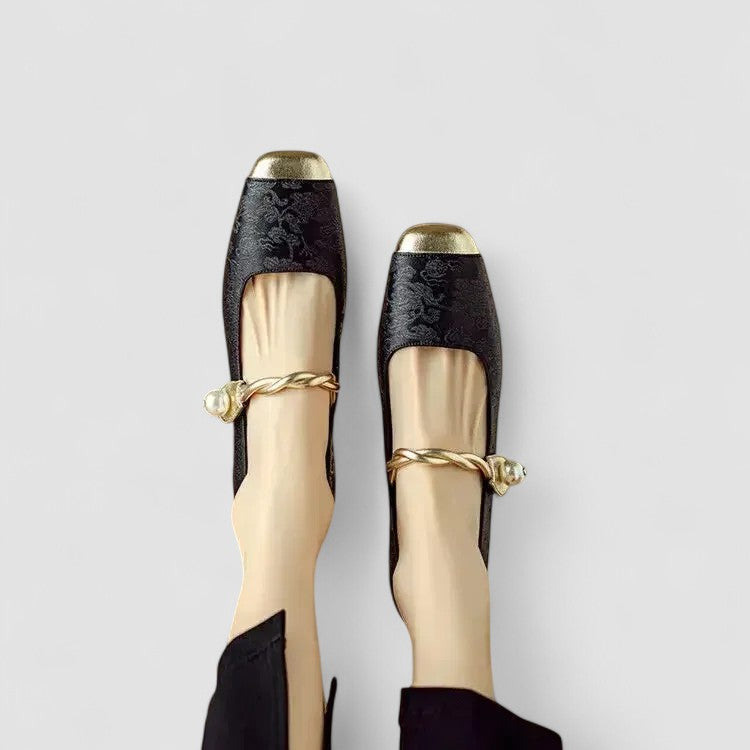 Evelisse | Vintage Mary Jane Ballet Flats