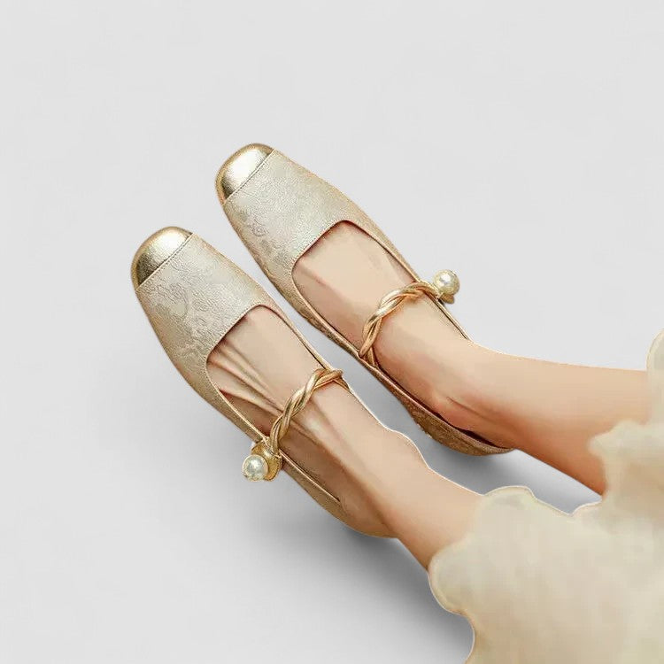 Evelisse | Vintage Mary Jane Ballet Flats
