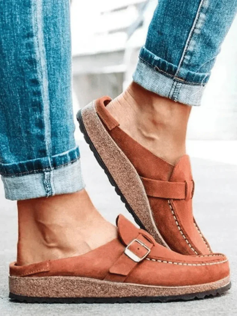 Selene | Elegant Suede Buckle Loafers
